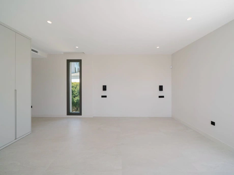 Modern Luxury Villa in Estepona with Sea Views, Pool & Exclusive Design
