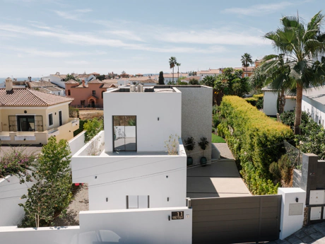 Modern Luxury Villa in Estepona with Sea Views, Pool & Exclusive Design
