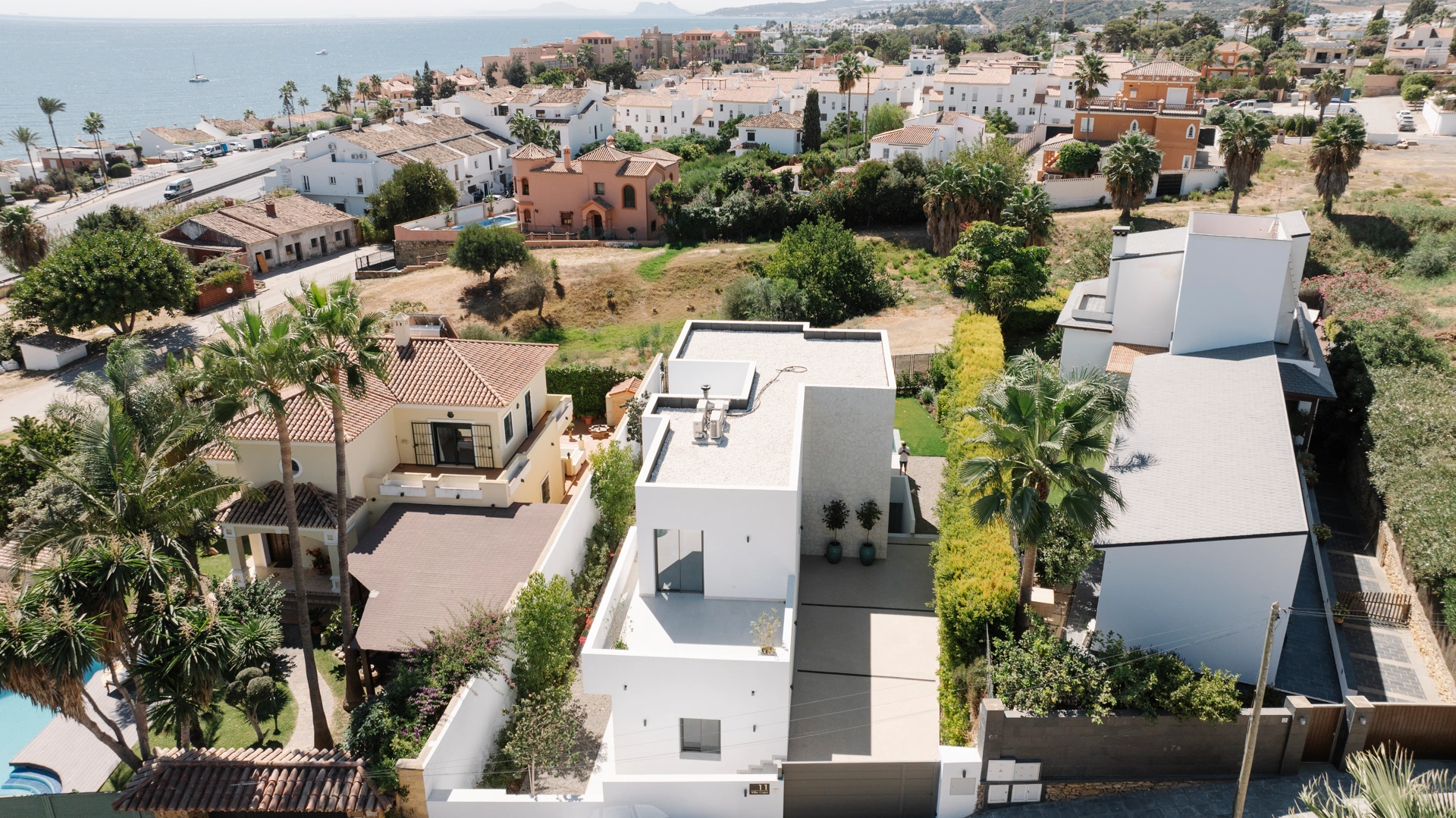 Villa for sale in Estepona