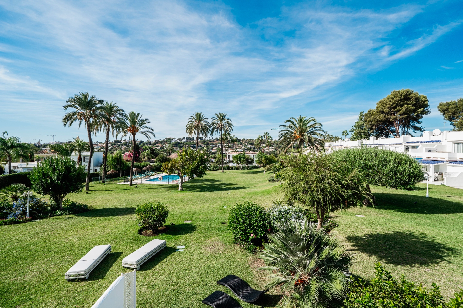 Adosado en venta en Nueva Andalucia, Marbella