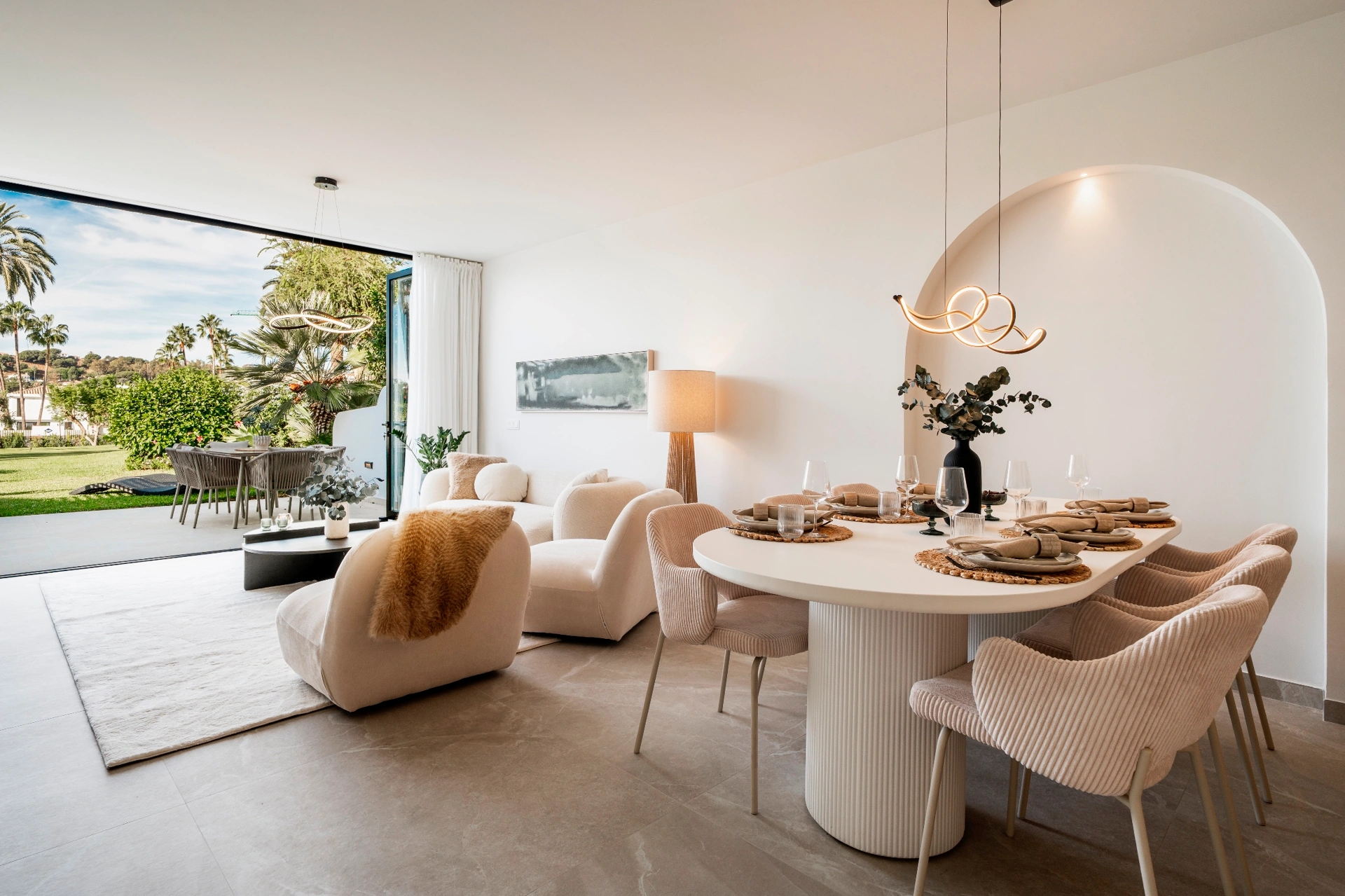 Adosado en venta en Nueva Andalucia, Marbella