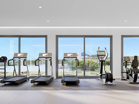 Elevated Living Between Sea, Golf, and Serenity