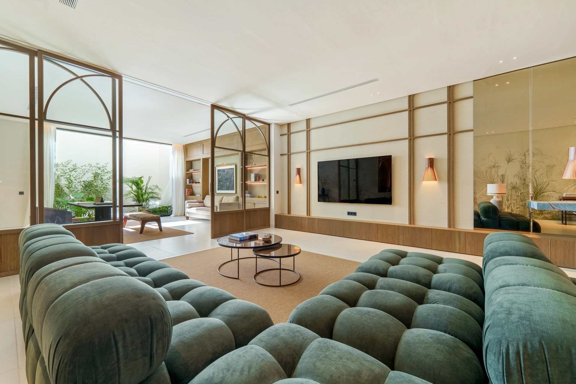 Villa en venta en Parcelas del Golf, Nueva Andalucia