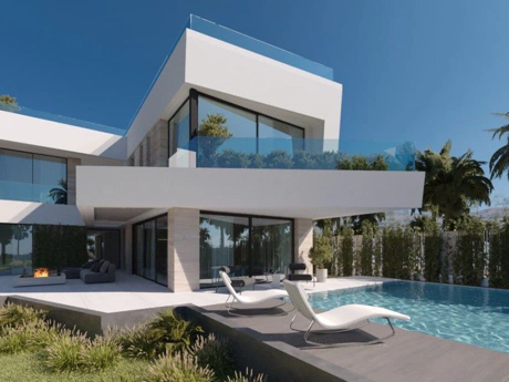 Contemporary Beachside Living in Calahonda