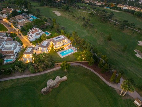 Impresionante Villa de Lujo Contemporánea en Aloha Golf Valley, Marbella