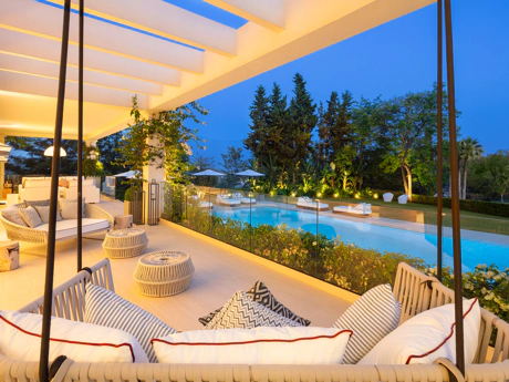 Impresionante Villa de Lujo Contemporánea en Aloha Golf Valley, Marbella
