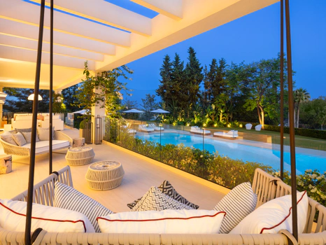 Impresionante Villa de Lujo Contemporánea en Aloha Golf Valley, Marbella