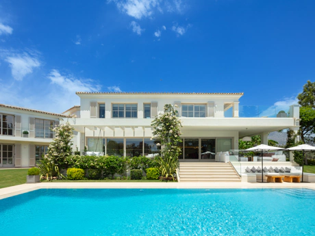 Impresionante Villa de Lujo Contemporánea en Aloha Golf Valley, Marbella