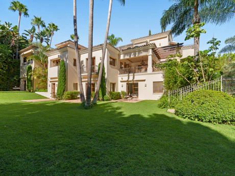 Exclusive Andalusian-Style Villa on Marbella’s Golden Mile