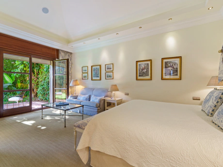 Exclusive Andalusian-Style Villa on Marbella’s Golden Mile