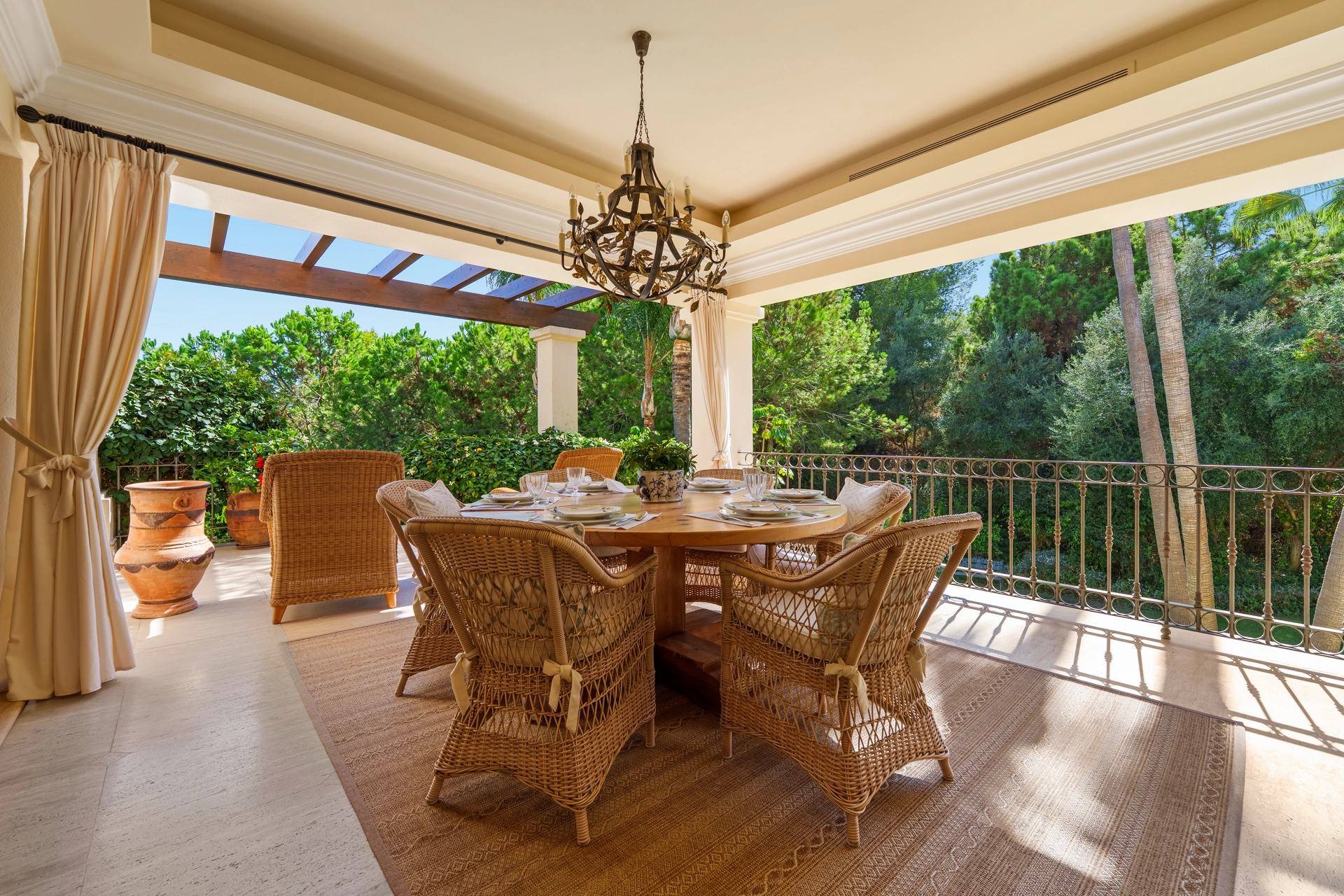 Villa for sale in Las Lomas del Marbella Club, Marbella Golden Mile