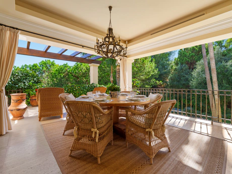 Exclusive Andalusian-Style Villa on Marbella’s Golden Mile
