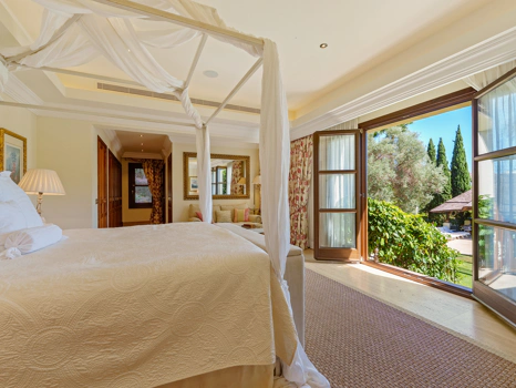 Exclusive Andalusian-Style Villa on Marbella’s Golden Mile