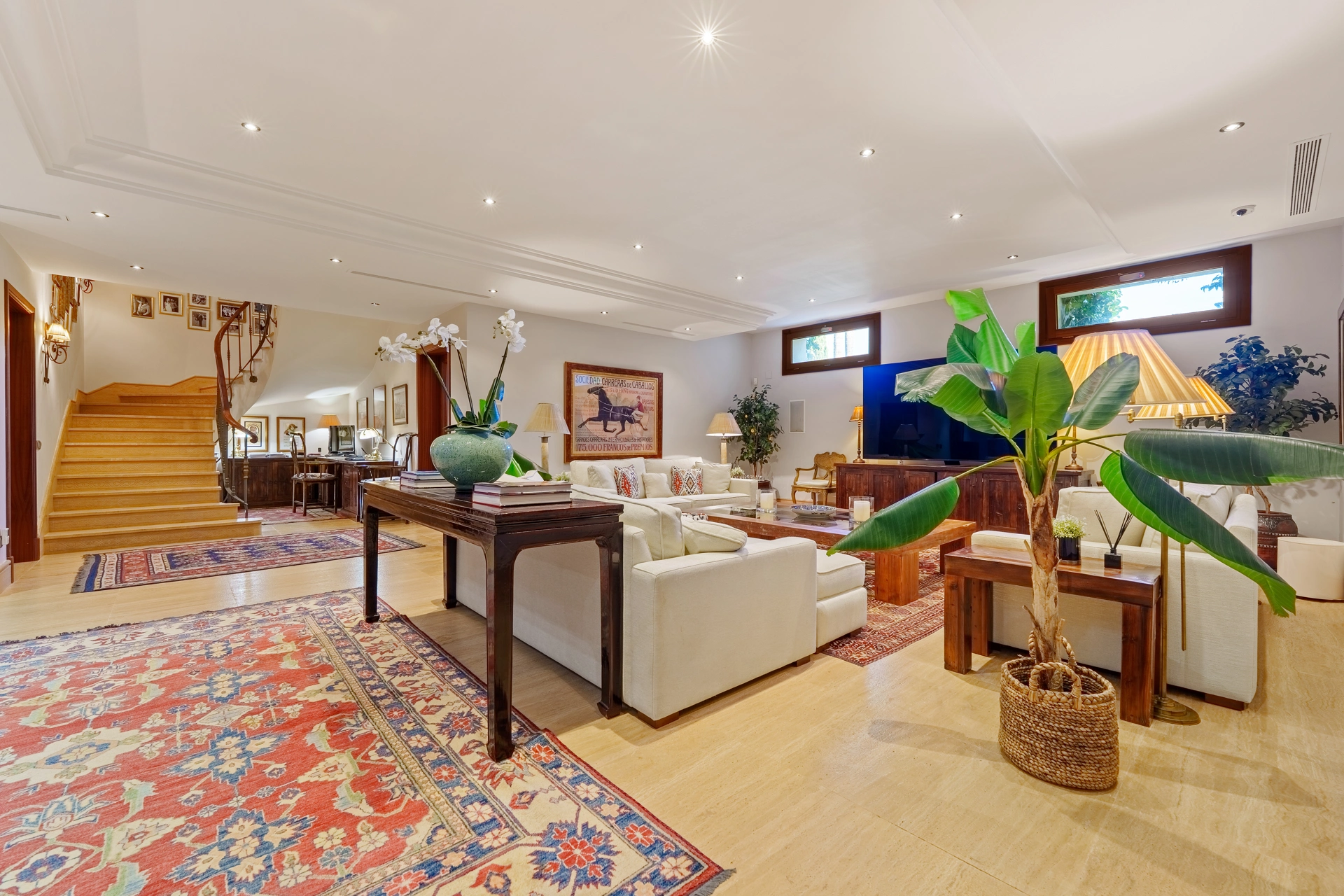 Villa for sale in Las Lomas del Marbella Club, Marbella Golden Mile