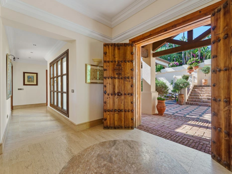Exclusive Andalusian-Style Villa on Marbella’s Golden Mile