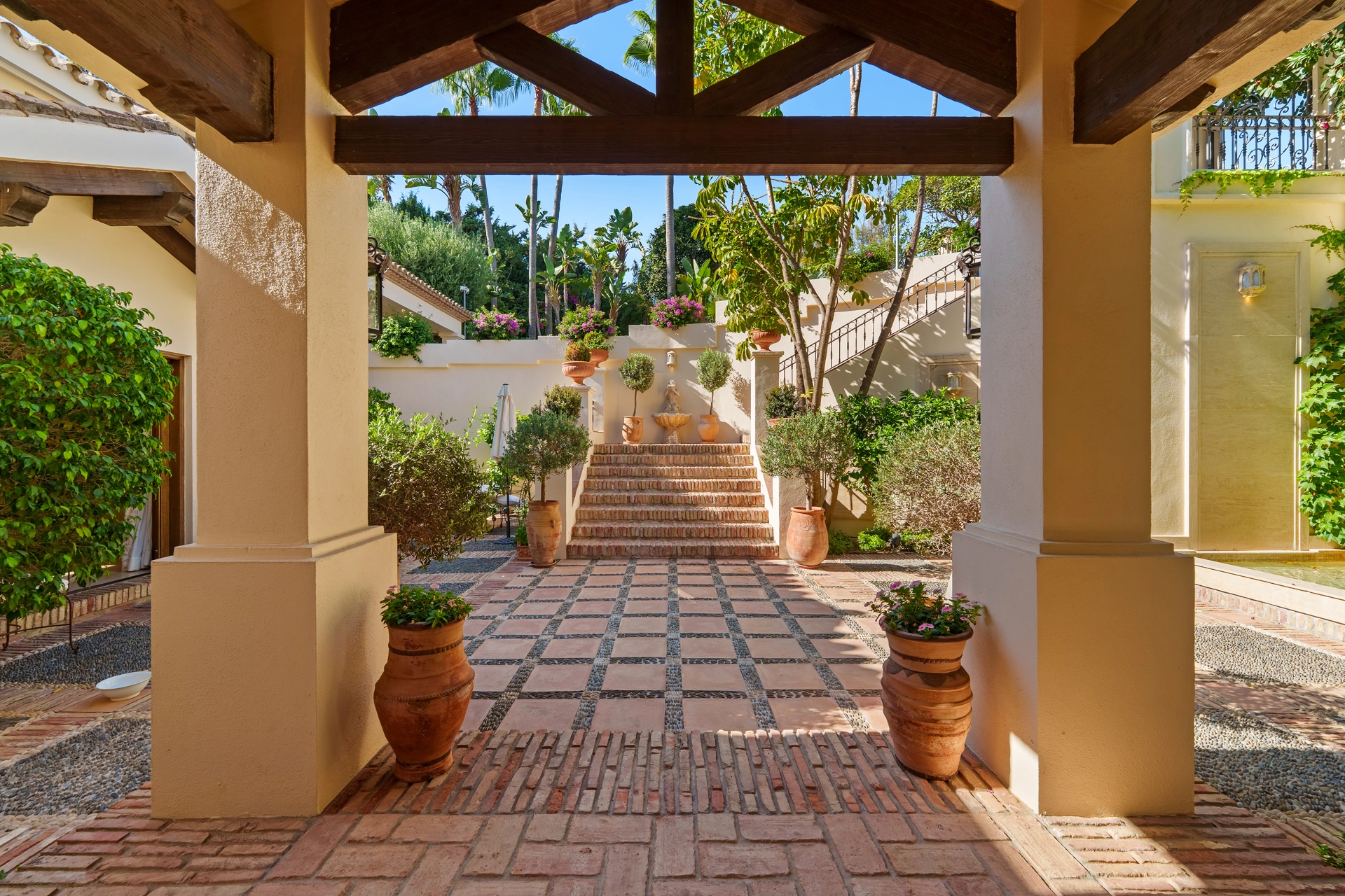 Villa for sale in Las Lomas del Marbella Club, Marbella Golden Mile