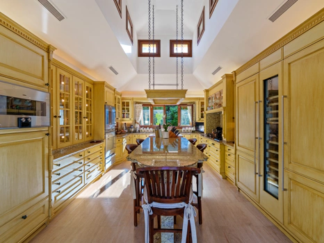 Exclusive Andalusian-Style Villa on Marbella’s Golden Mile