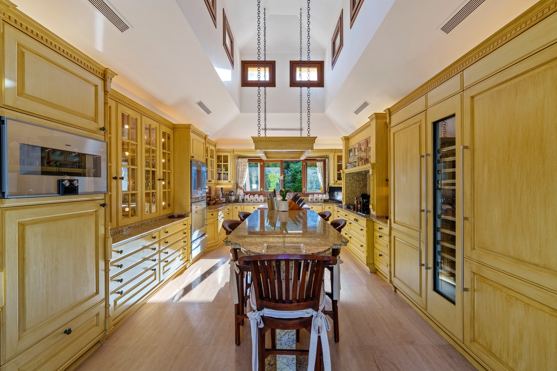 Villa for sale in Las Lomas del Marbella Club, Marbella Golden Mile