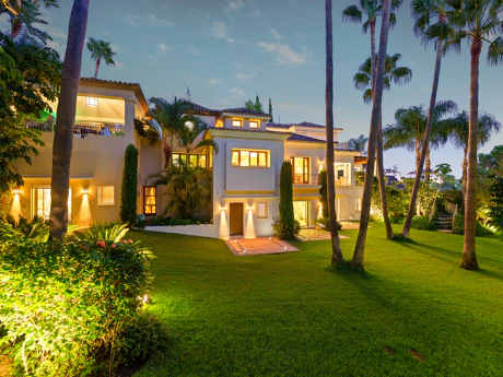 Exclusive Andalusian-Style Villa on Marbella’s Golden Mile