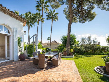Timeless Mediterranean Elegance in Altos Reales – Marbella’s Hidden Gem of Luxury Living