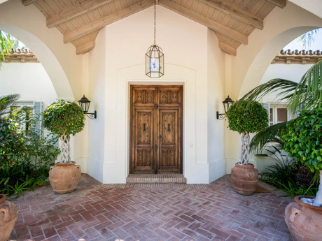 Timeless Mediterranean Elegance in Altos Reales – Marbella’s Hidden Gem of Luxury Living