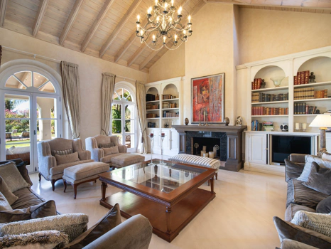 Timeless Mediterranean Elegance in Altos Reales – Marbella’s Hidden Gem of Luxury Living