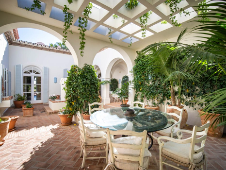 Timeless Mediterranean Elegance in Altos Reales – Marbella’s Hidden Gem of Luxury Living