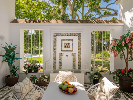 Exclusiva villa de lujo de 6 dormitorios en La Cerquilla, Marbella