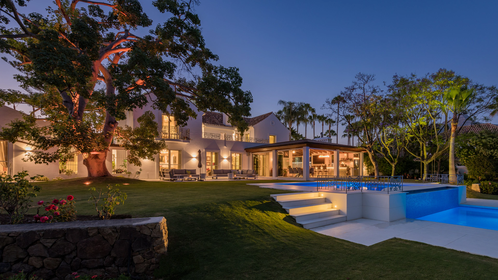 Villa en venta en La Cerquilla, Nueva Andalucia