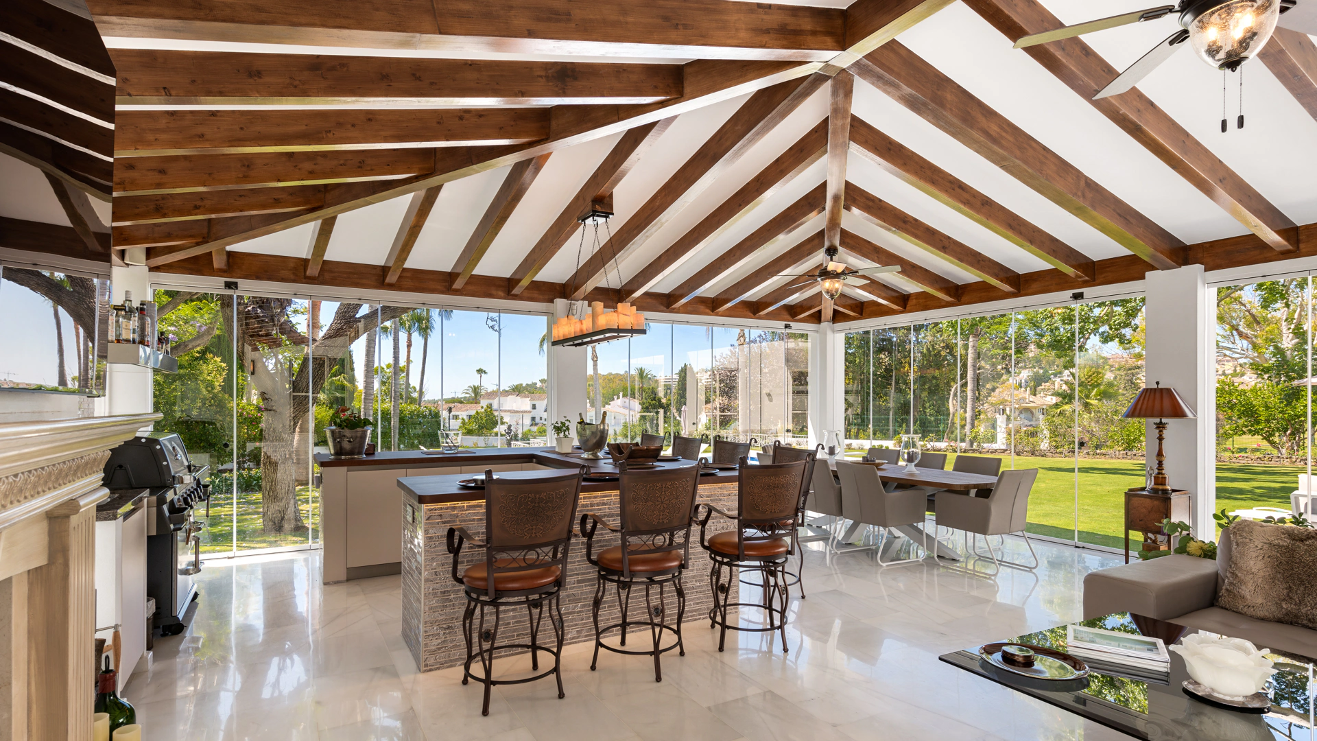 Villa en venta en La Cerquilla, Nueva Andalucia