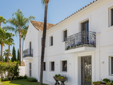 Exclusiva villa de lujo de 6 dormitorios en La Cerquilla, Marbella