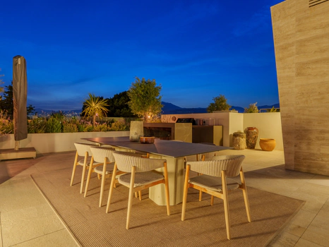 A Masterpiece of Modern Luxury