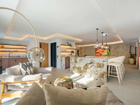 Exceptional Contemporary Luxury Villa in Nueva Andalucía, Marbella