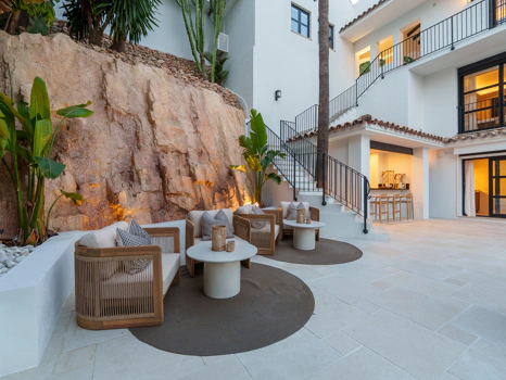 Exceptional Contemporary Luxury Villa in Nueva Andalucía, Marbella