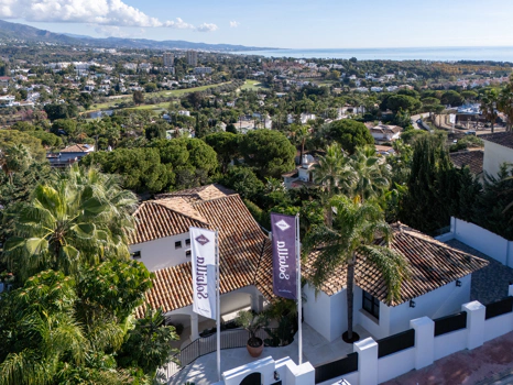 Exceptional Contemporary Luxury Villa in Nueva Andalucía, Marbella