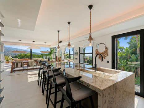 Exceptional Contemporary Luxury Villa in Nueva Andalucía, Marbella