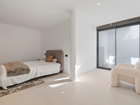 Modern Luxury Apartments with Private Pools and Sea-View Penthouses near Marbella