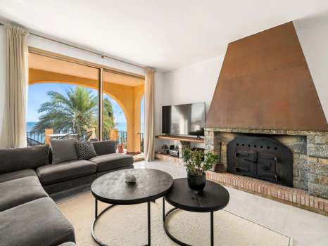 Magnificent Andalusian Villa with Scandinavian Touch and Sea Views in Estepona West
