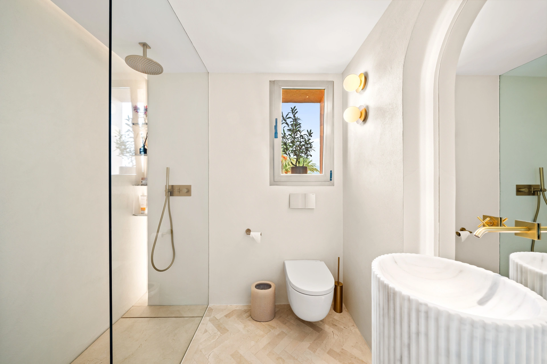 Penthouse for sale in Los Flamingos, Benahavis