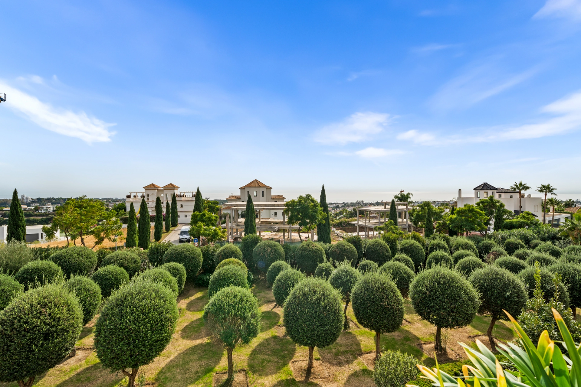 Penthouse for sale in Los Flamingos, Benahavis
