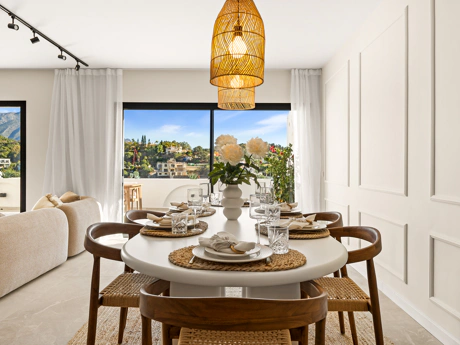 Elegante Apartamento Reformado con Vistas Panorámicas al Golf, al Mar y a La Concha