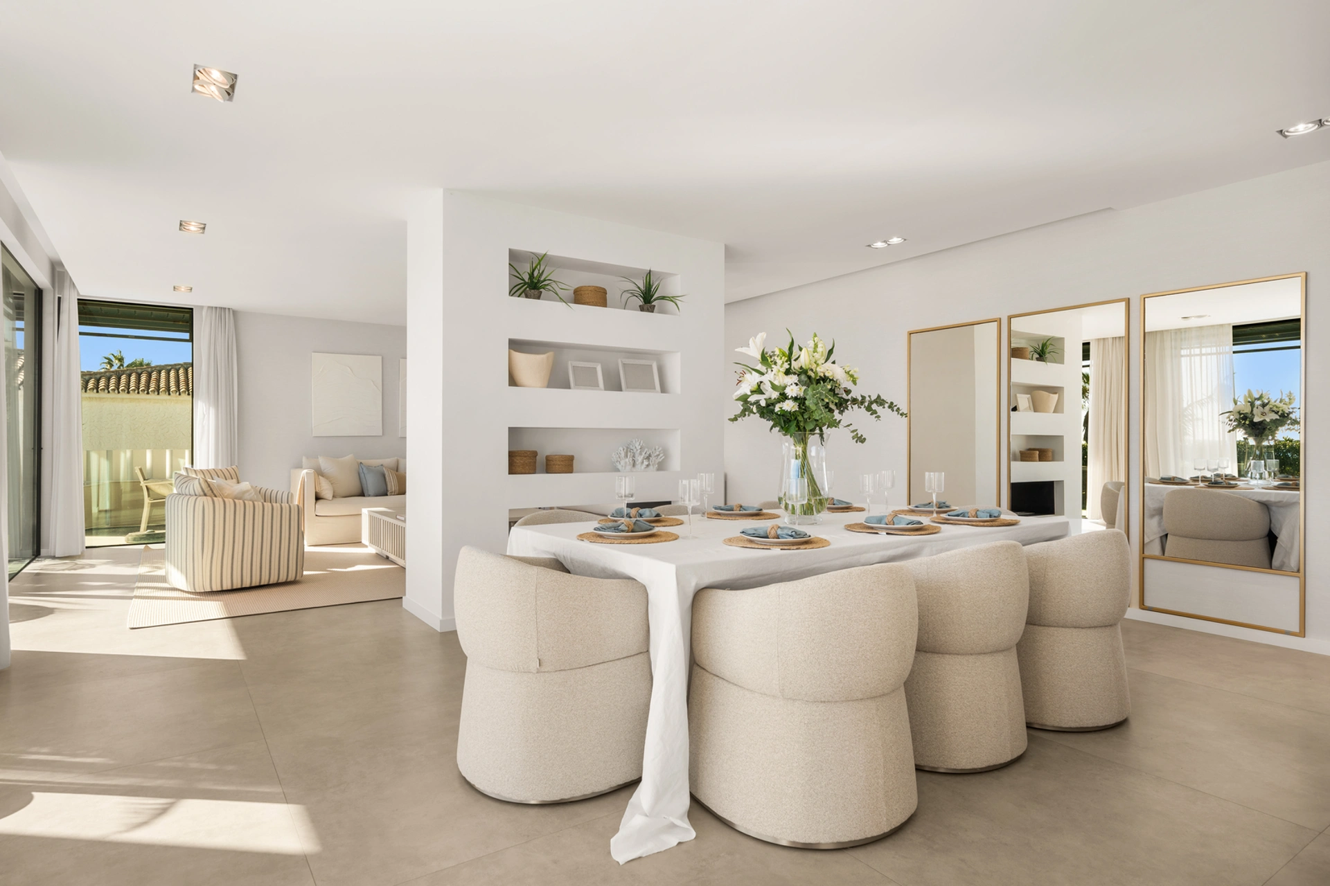 Villa en venta en New Golden Mile, Estepona Este