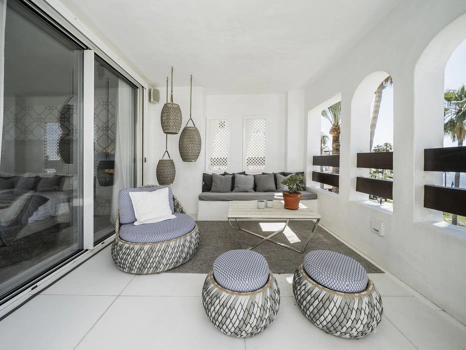 Apartamento en venta en Estepona