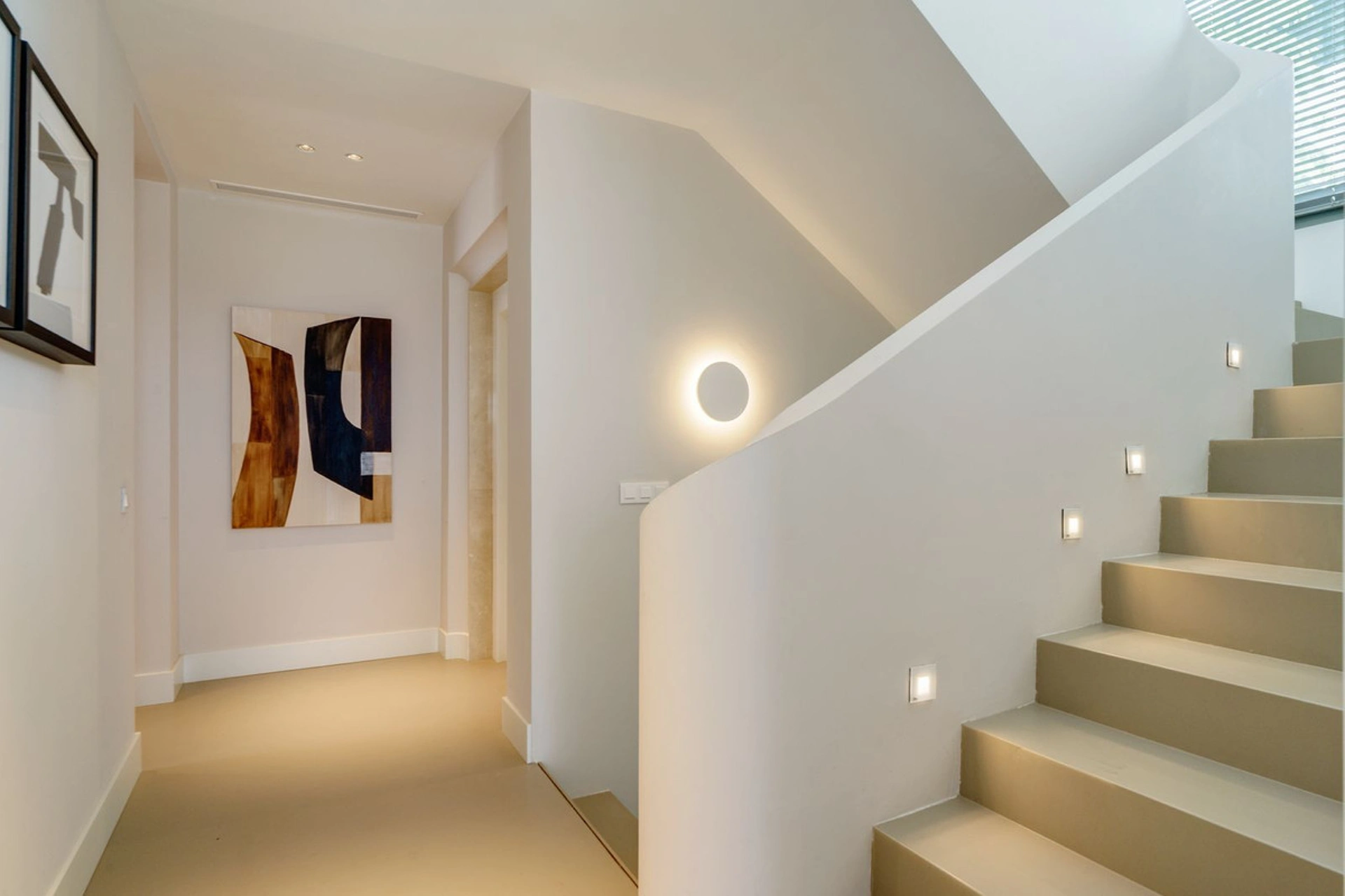 Villa for sale in Estepona