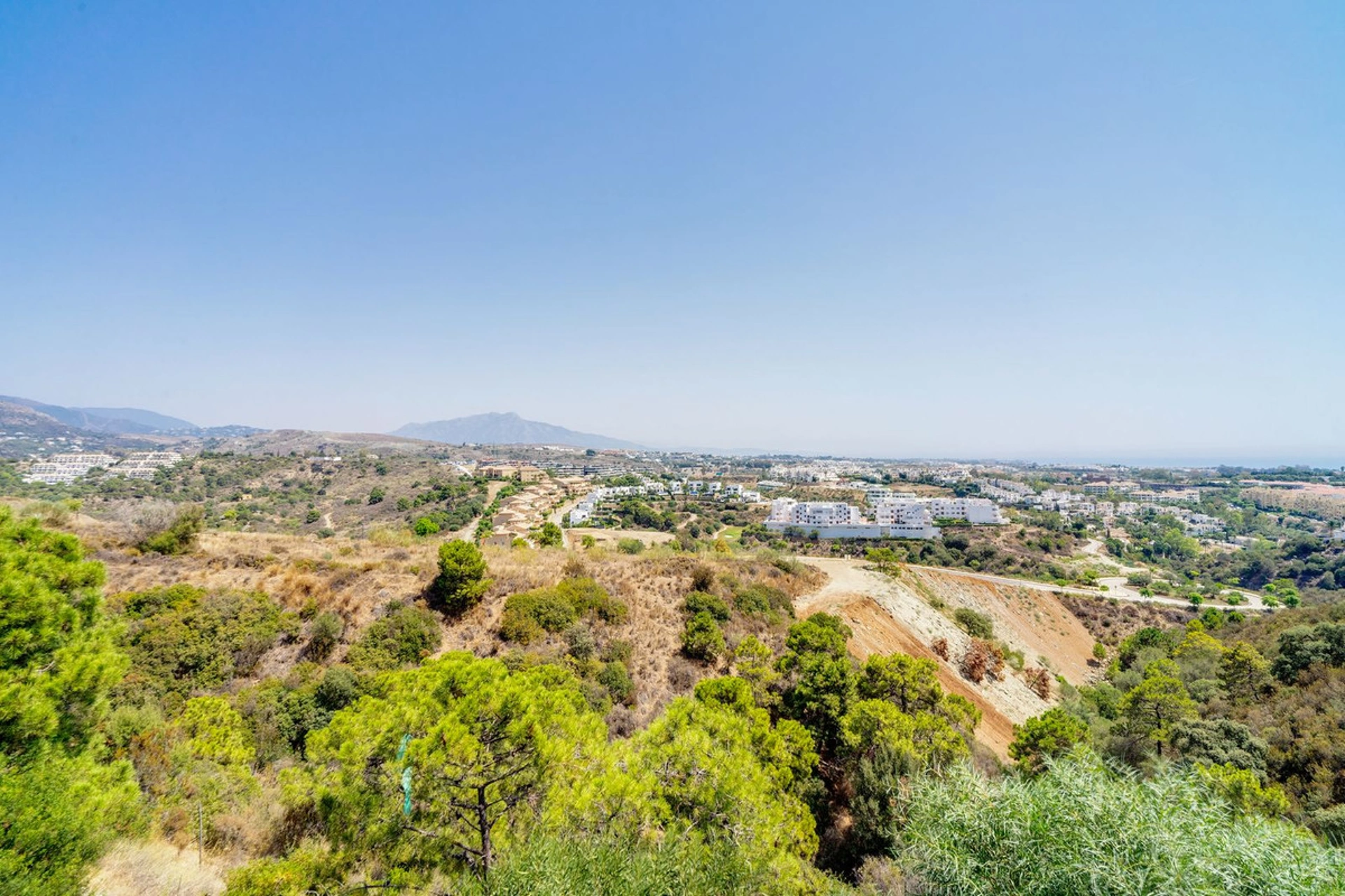 Villa for sale in Estepona