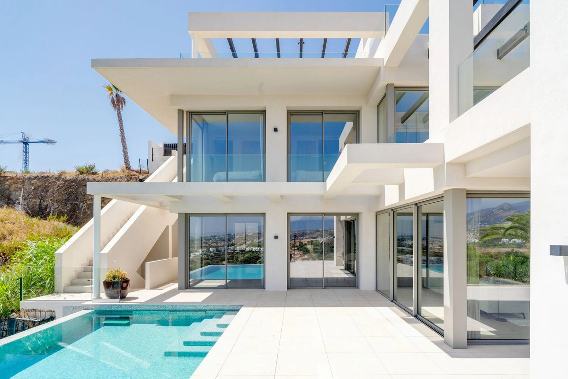 Villa for sale in Estepona