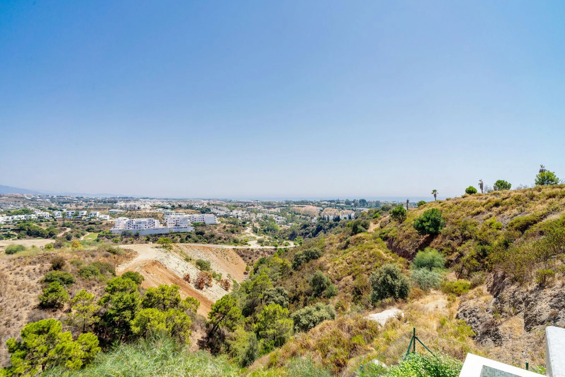 Villa for sale in Estepona