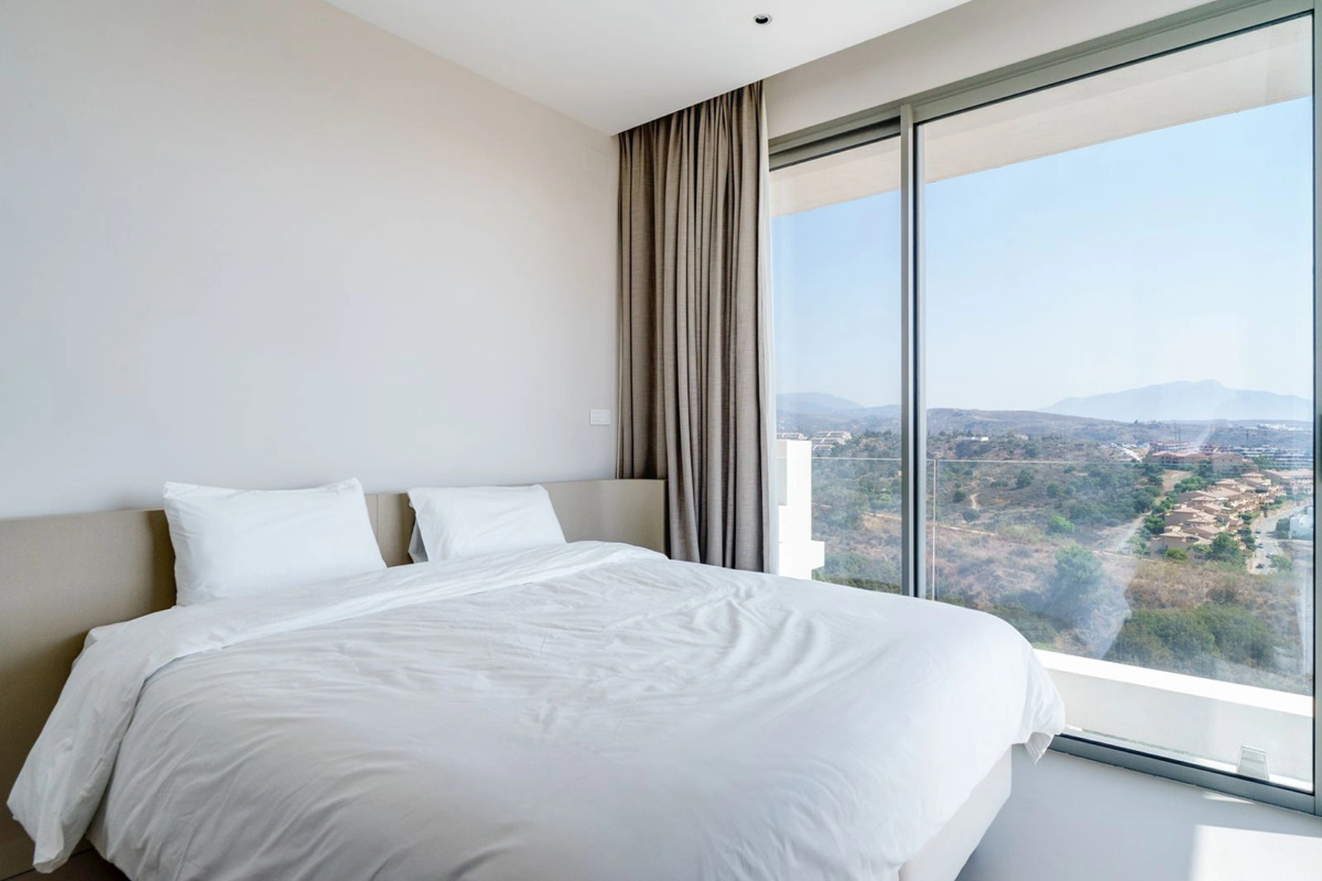 Villa for sale in Estepona