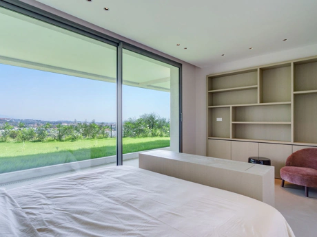 Villa for sale in Estepona