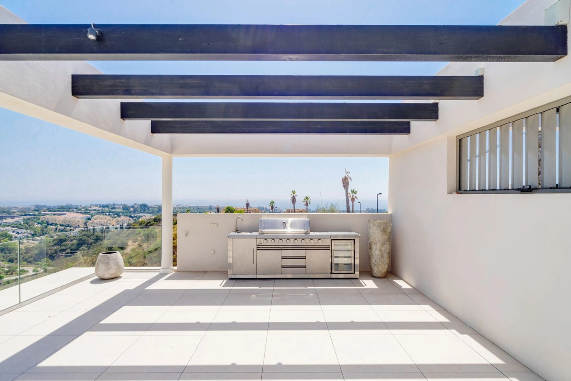 Villa for sale in Estepona